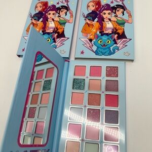 Huntrix Eyeshadow Palette 18 Shades | Glitter + Matte | Cute Kawaii Makeup